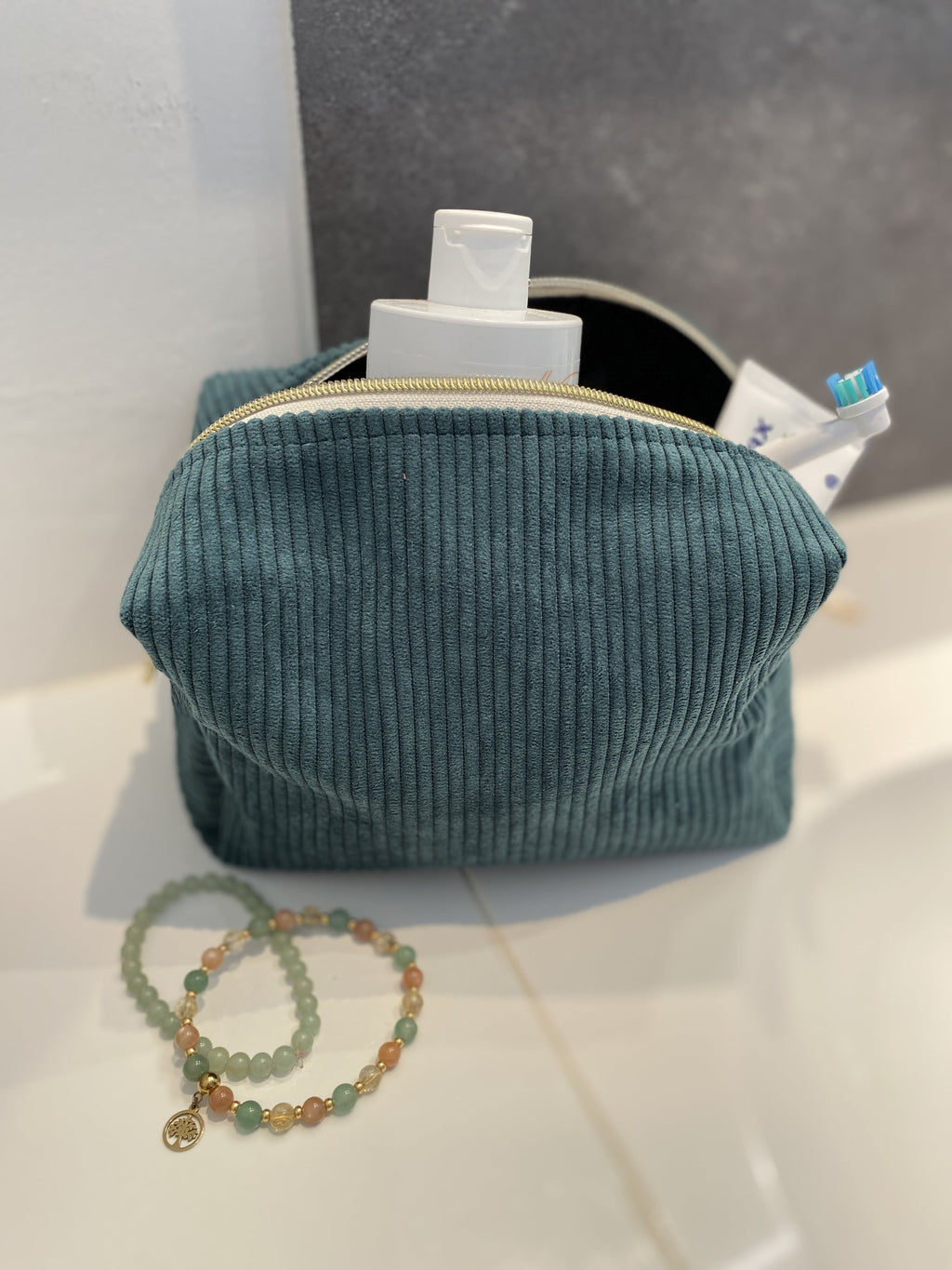 Trousse de toilette en velours fait main