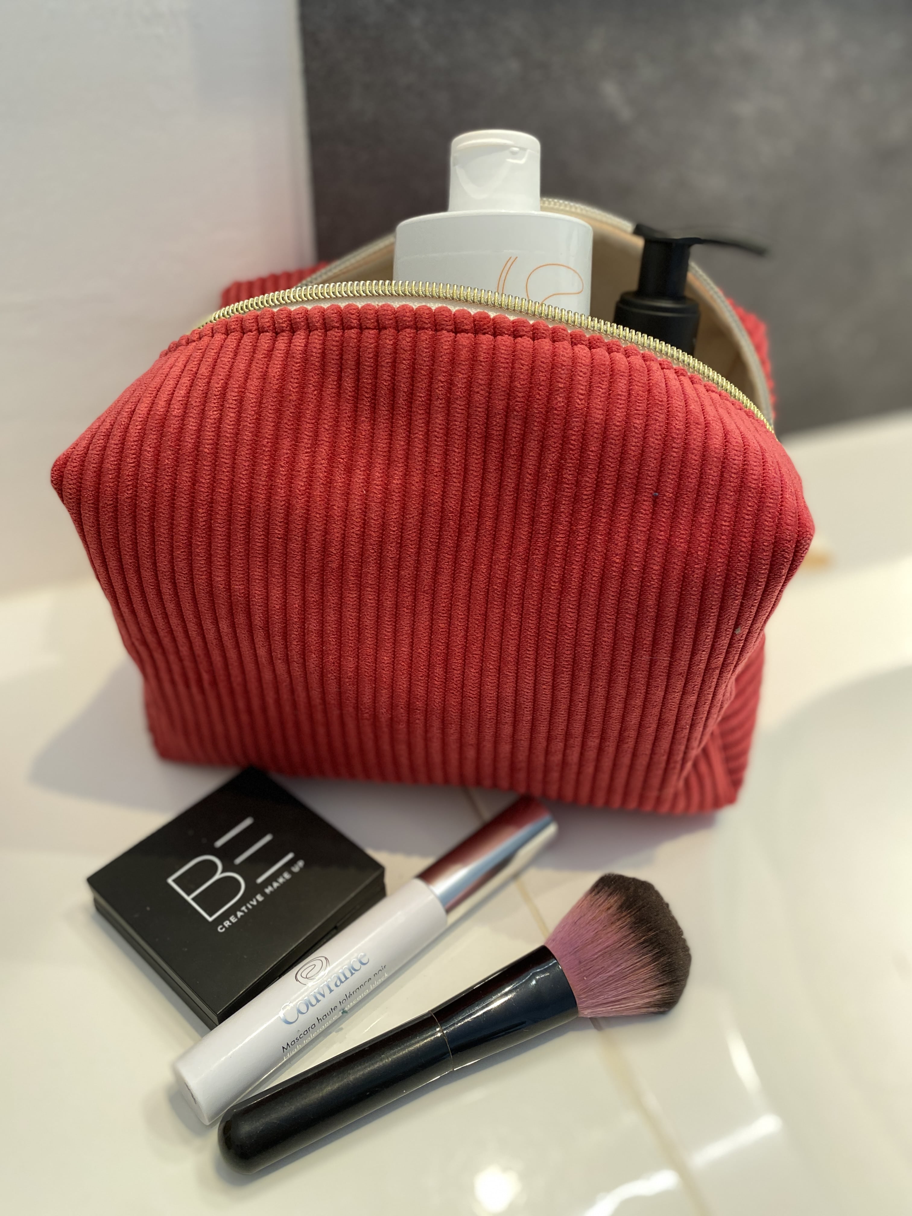 Trousse de toilette en velours fait main