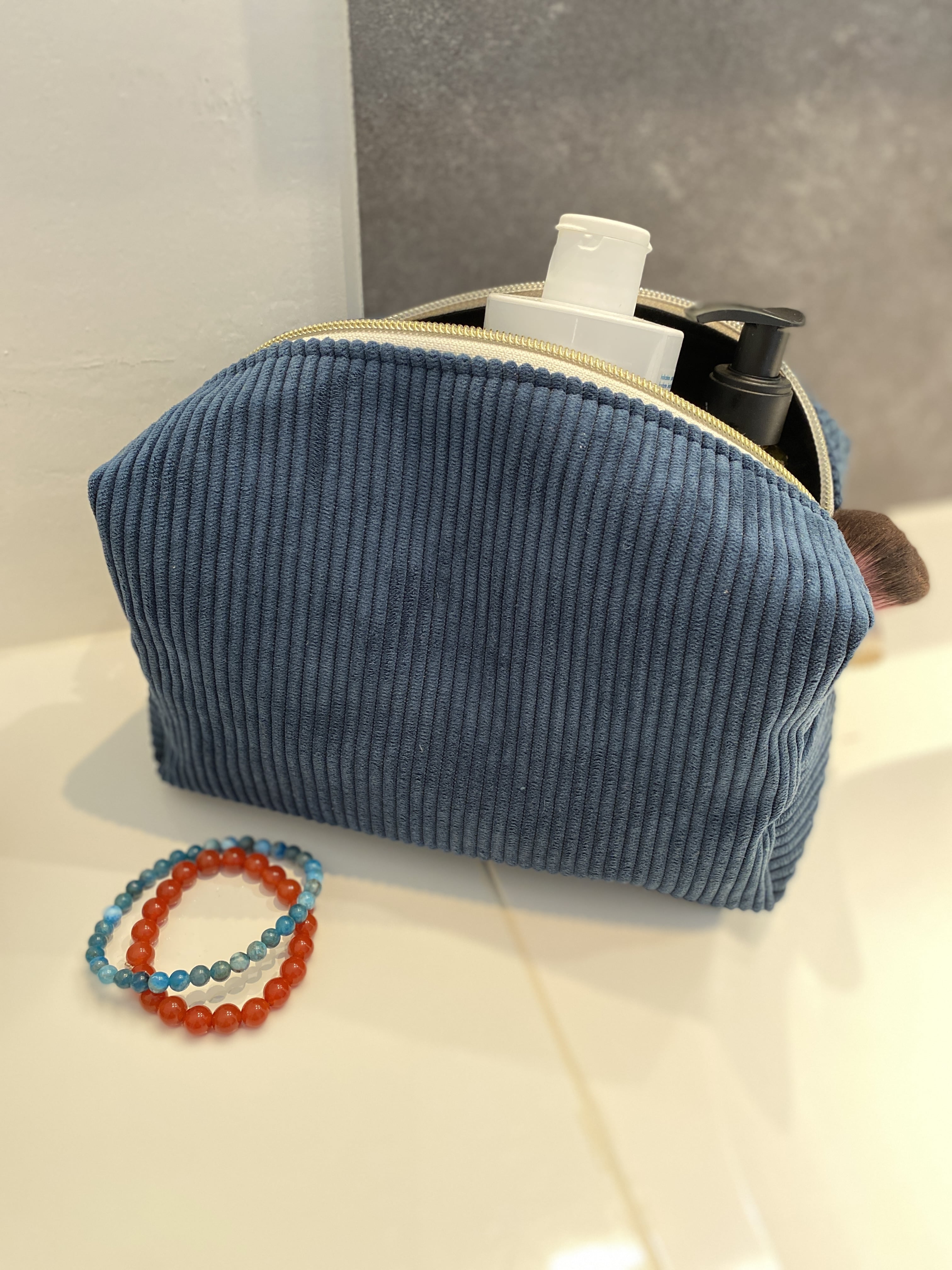Trousse de toilette en velours fait main