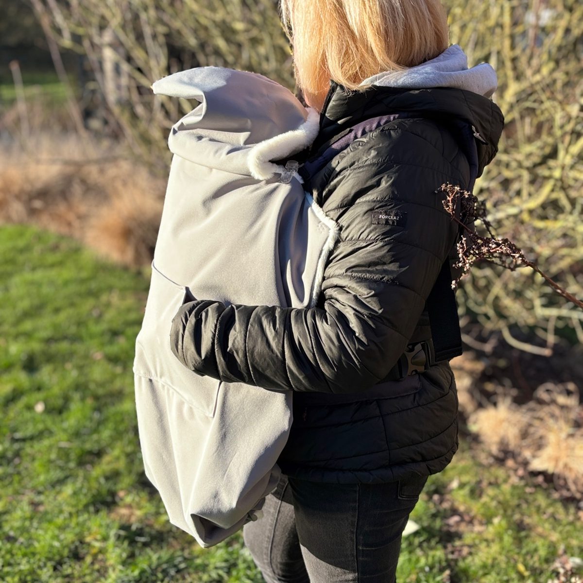 Couverture portage bebe grise softshell pour hiver Abracada Dreams