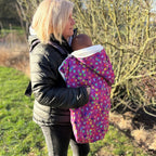 Couverture portage bebe multicolore motif coeurs Abracada Dreams