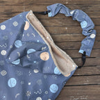 Couverture de portage multifonction 5 en 1 imperméable bleue à motifs espace, planètes et étoiles avec intérieur chaud en fourrure douce