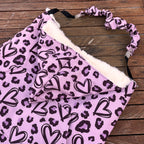 couverture 5 en 1 en softshell rose avec coeurs et fourrure 