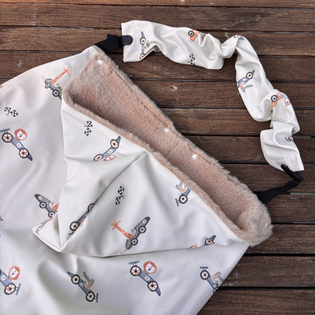 Couverture de portage multifonction 5 en 1 imperméable écrue à motifs voitures avec intérieur en fourrure douce