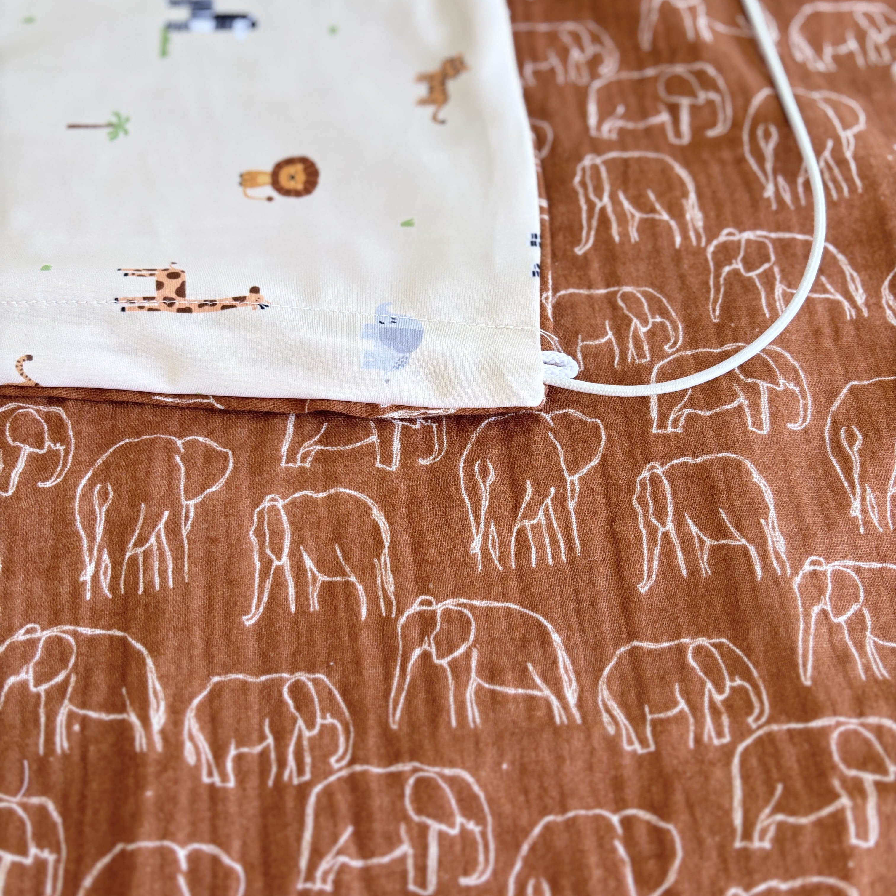 protection solaire pour poussette dos route